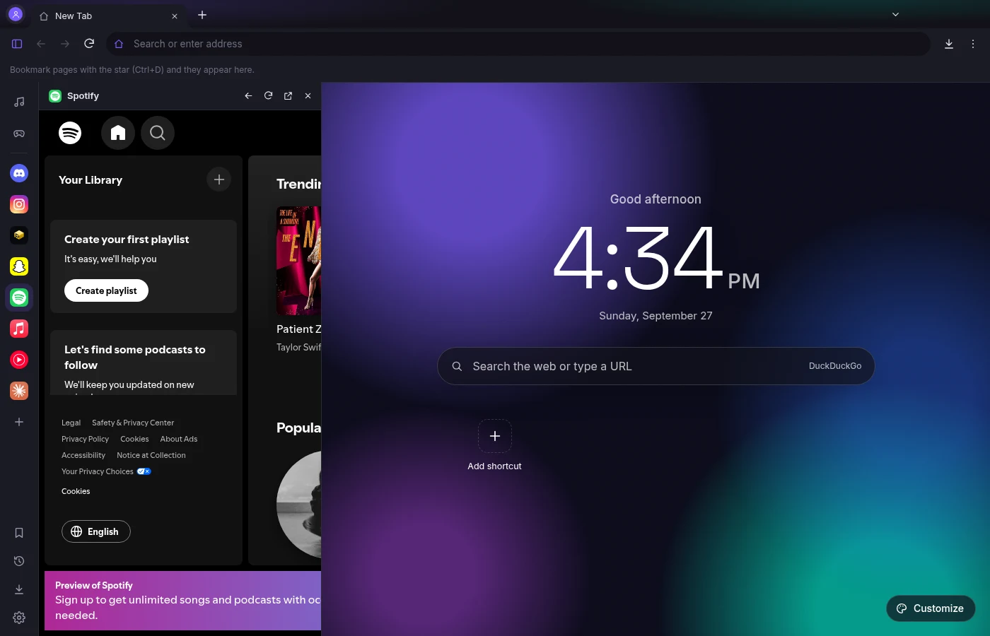 Spotify open in the Externo sidebar next to the new tab page